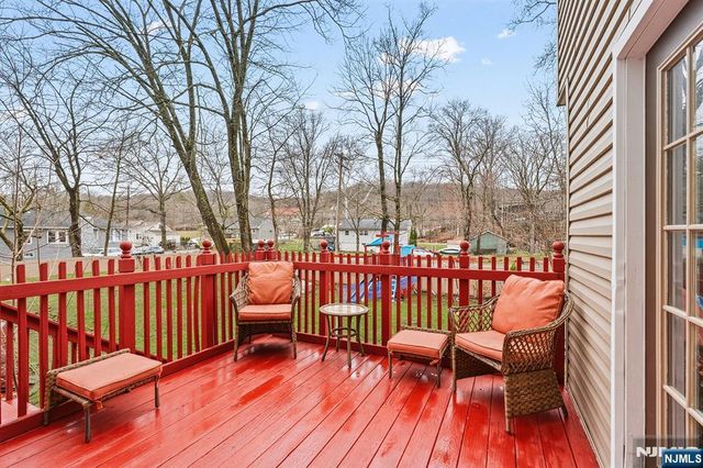 111 Doty Road, Oakland, NJ 07436