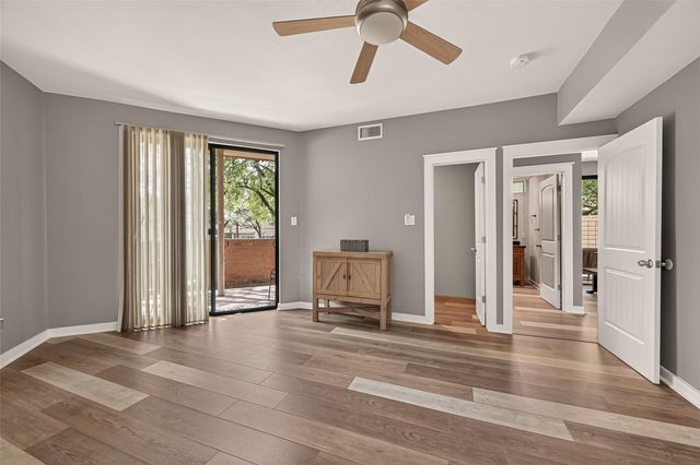 5220 Weslayan Street 107, Houston, TX 77005