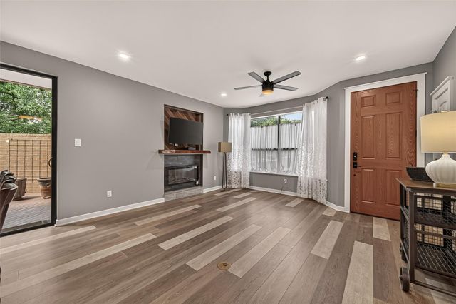 5220 Weslayan Street 107, Houston, TX 77005