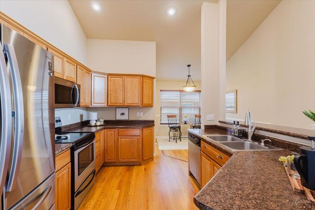 5601 Mark Twain Ln, Pueblo, CO 81008