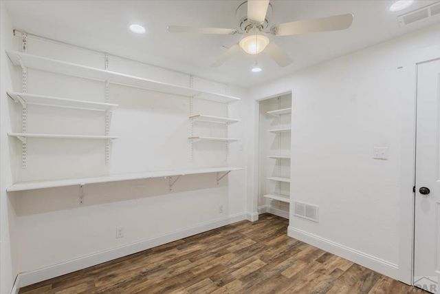 5601 Mark Twain Ln, Pueblo, CO 81008