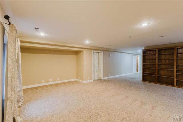 5601 Mark Twain Ln, Pueblo, CO 81008