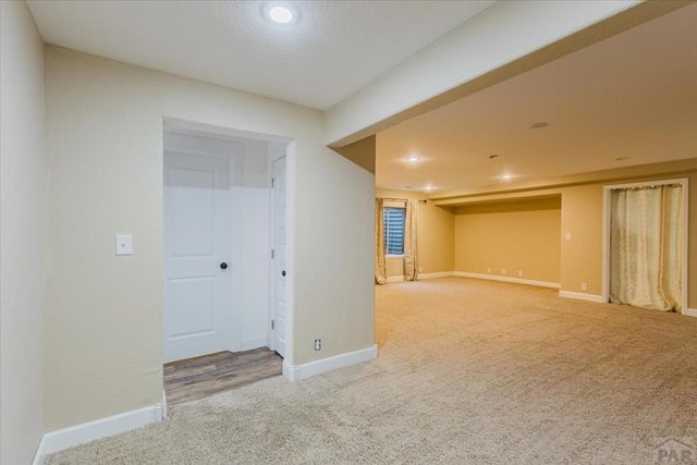 5601 Mark Twain Ln, Pueblo, CO 81008