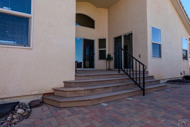 5601 Mark Twain Ln, Pueblo, CO 81008