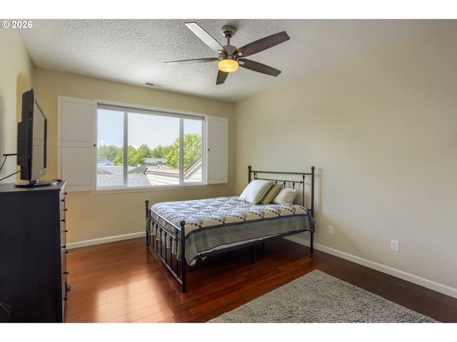 1729 Ne 65TH Ave, Hillsboro, OR 97124