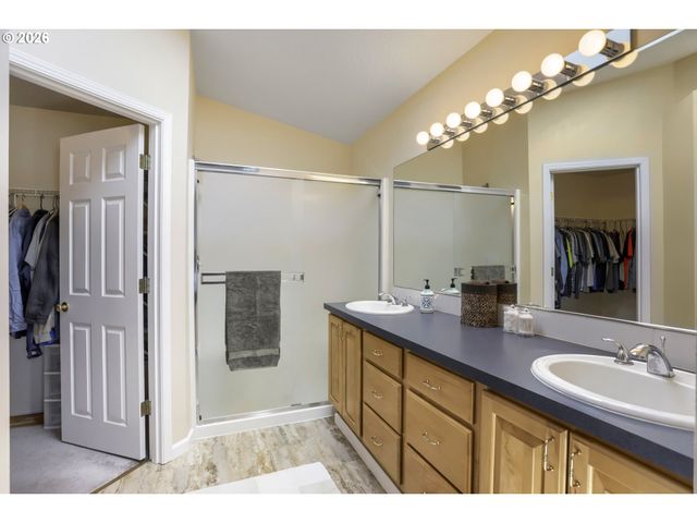 1729 Ne 65TH Ave, Hillsboro, OR 97124