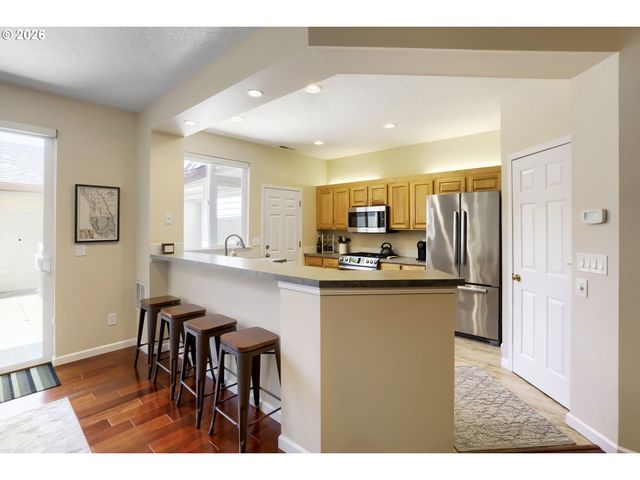 1729 Ne 65TH Ave, Hillsboro, OR 97124