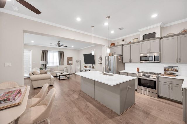 5014 Lillian Street, Houston, TX 77007