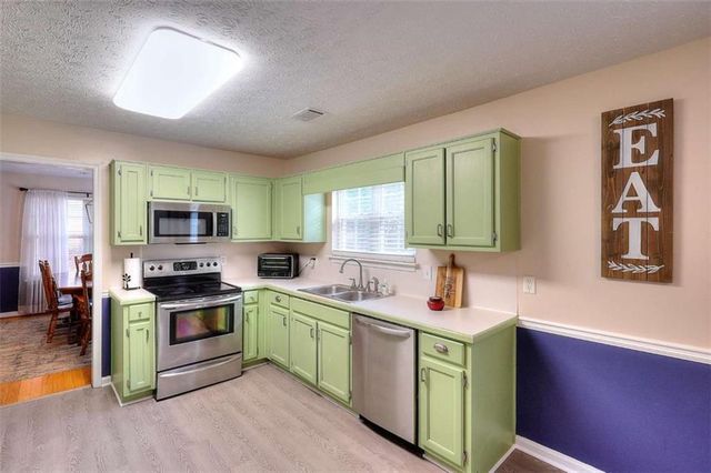 145 Vinnys Terrace, Covington, GA 30014