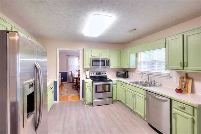 145 Vinnys Terrace, Covington, GA 30014