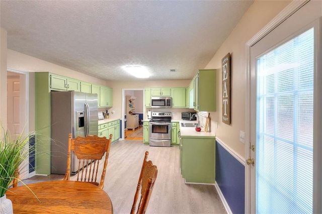 145 Vinnys Terrace, Covington, GA 30014