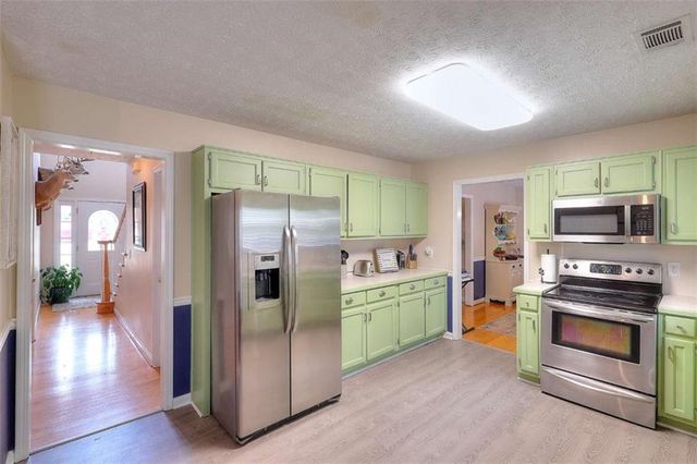 145 Vinnys Terrace, Covington, GA 30014