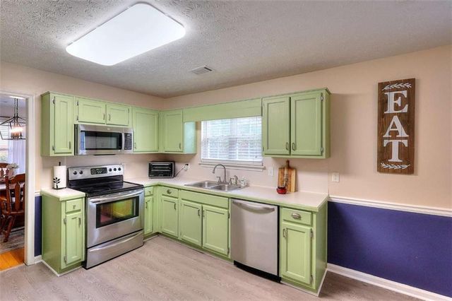 145 Vinnys Terrace, Covington, GA 30014