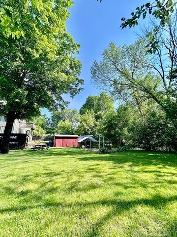10 Franklin St 1, Medway, MA 02053