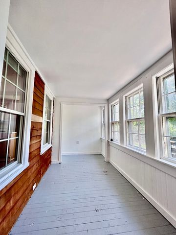 10 Franklin St 1, Medway, MA 02053