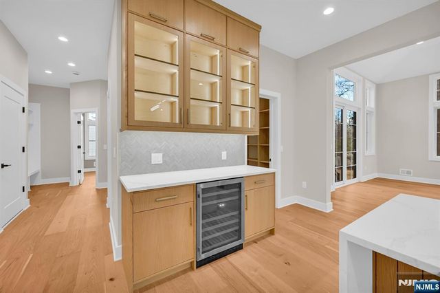 42 Charles Street, Livingston, NJ 07039