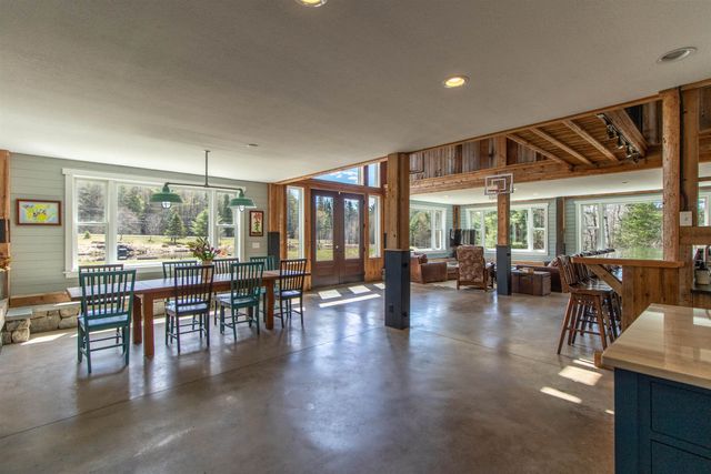 29 Dashney Road, Burke, VT 05832