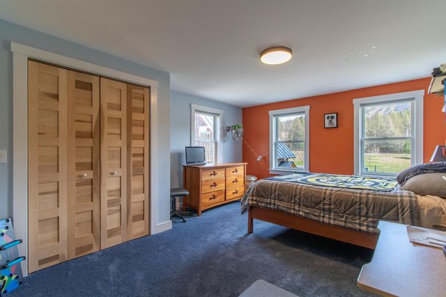 29 Dashney Road, Burke, VT 05832