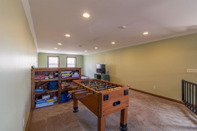 29 Dashney Road, Burke, VT 05832