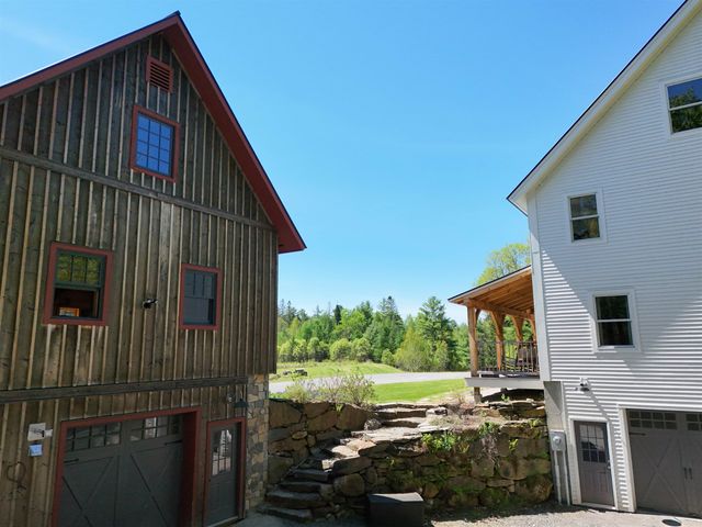 29 Dashney Road, Burke, VT 05832