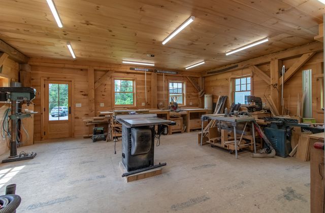 29 Dashney Road, Burke, VT 05832