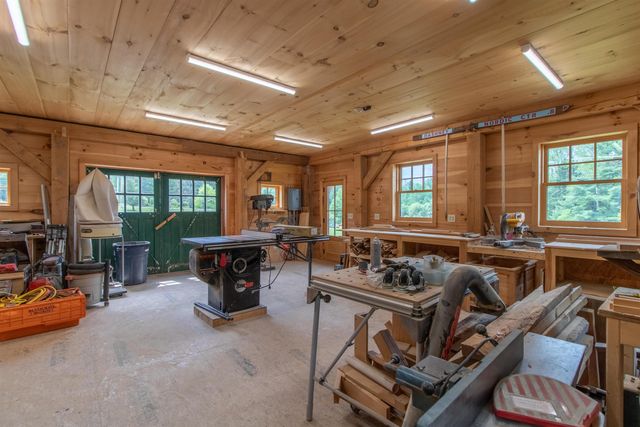 29 Dashney Road, Burke, VT 05832