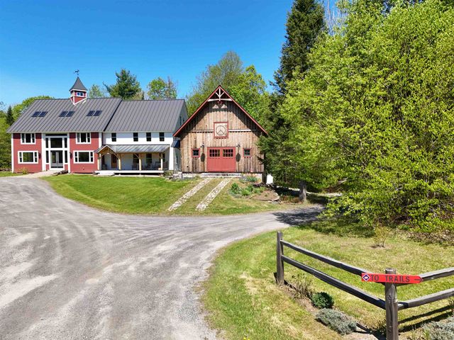 29 Dashney Road, Burke, VT 05832