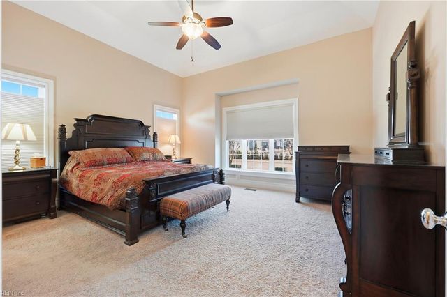 409 Founders Pointe TRL, Carrollton, VA 23314