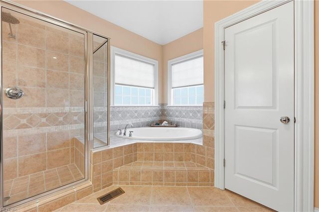 409 Founders Pointe TRL, Carrollton, VA 23314