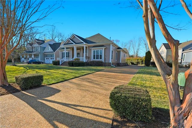 409 Founders Pointe TRL, Carrollton, VA 23314