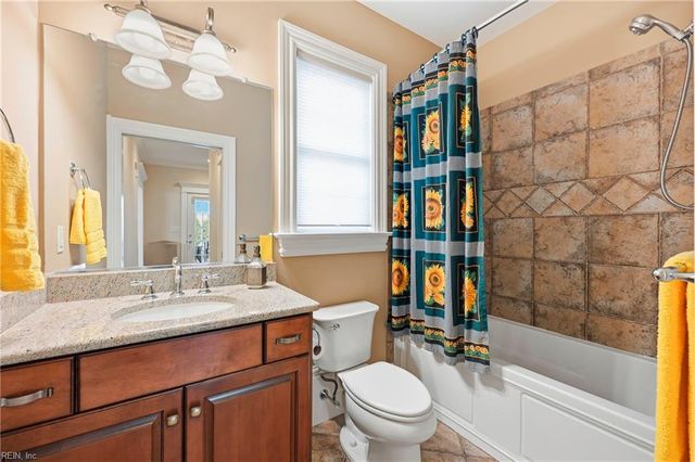 409 Founders Pointe TRL, Carrollton, VA 23314