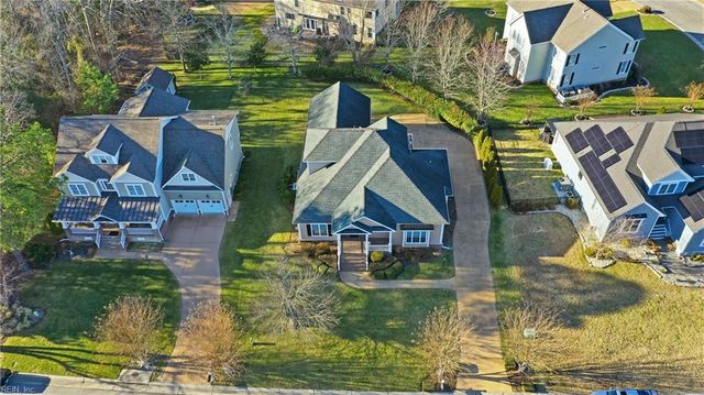 409 Founders Pointe TRL, Carrollton, VA 23314