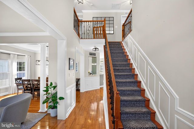 16 WOOD LARK DR, Mount Laurel, NJ 08054