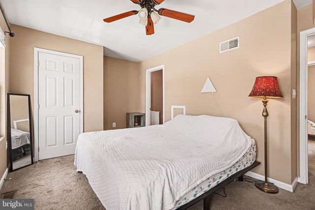 56 RED BIRD LN, Gettysburg, PA 17325