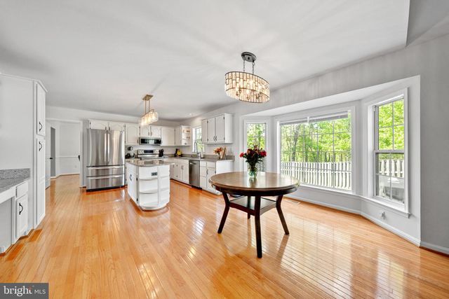 14453 N SLOPE ST, Centreville, VA 20120