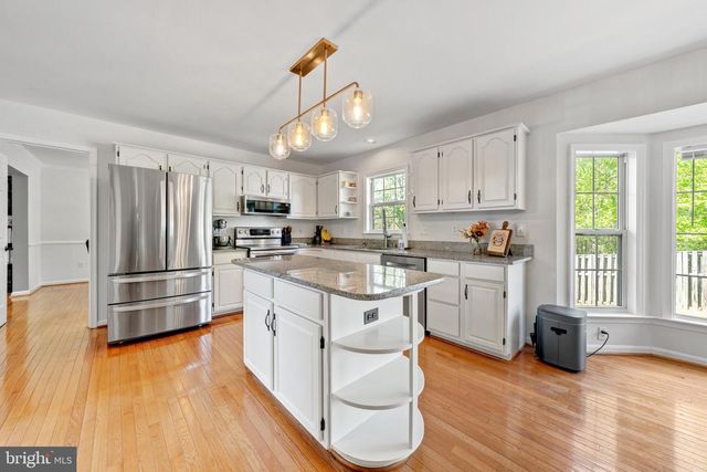 14453 N SLOPE ST, Centreville, VA 20120