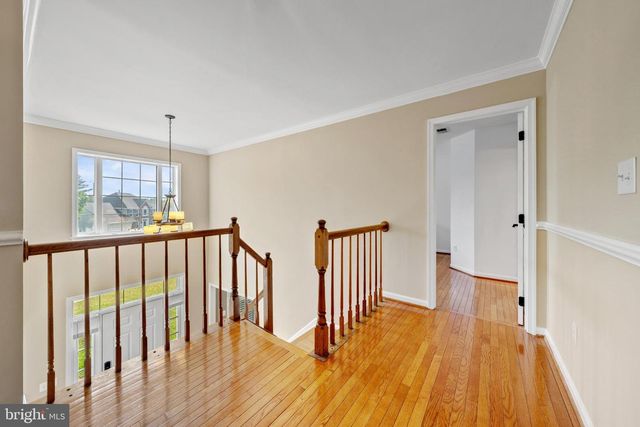 14453 N SLOPE ST, Centreville, VA 20120