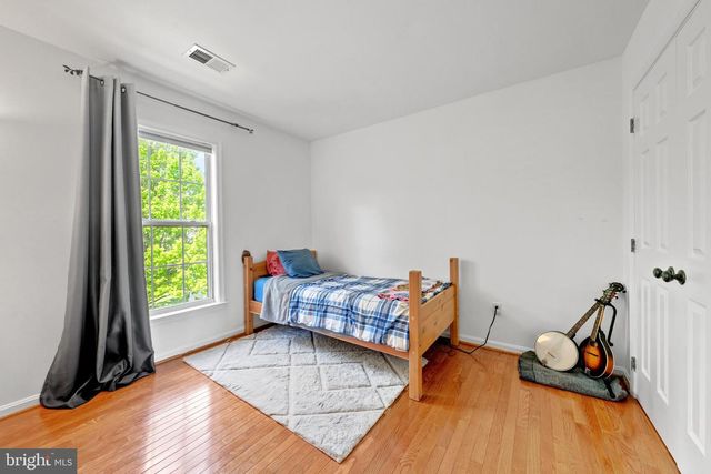 14453 N SLOPE ST, Centreville, VA 20120