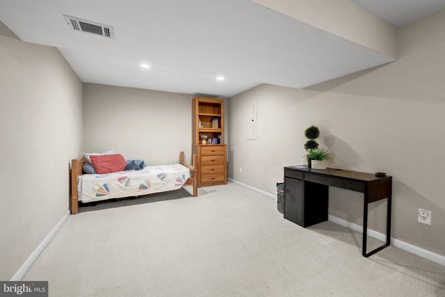 14453 N SLOPE ST, Centreville, VA 20120