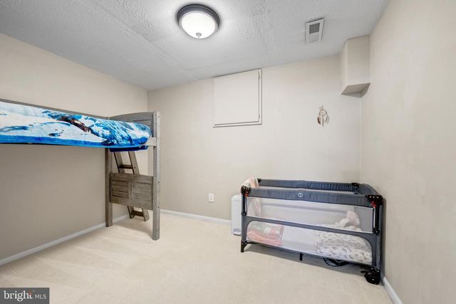14453 N SLOPE ST, Centreville, VA 20120