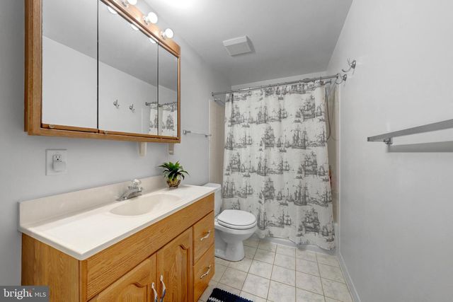 14453 N SLOPE ST, Centreville, VA 20120
