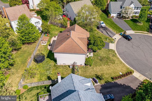 14453 N SLOPE ST, Centreville, VA 20120