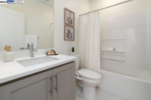 37468 Bowline Rd, Newark, CA 94560