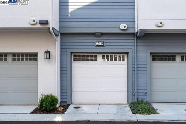 37468 Bowline Rd, Newark, CA 94560