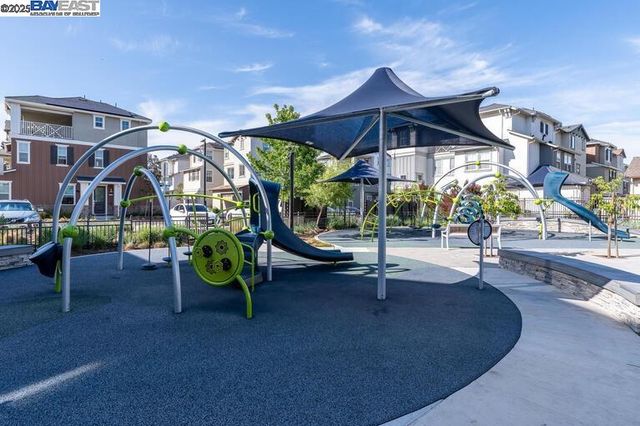 37468 Bowline Rd, Newark, CA 94560