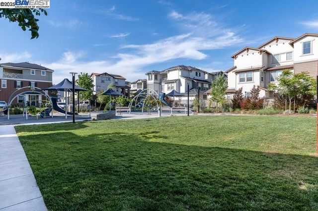 37468 Bowline Rd, Newark, CA 94560