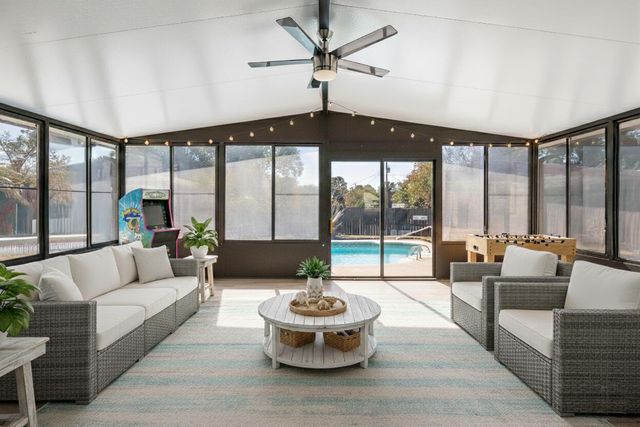 220 Michael Avenue, Mary Esther, FL 32569