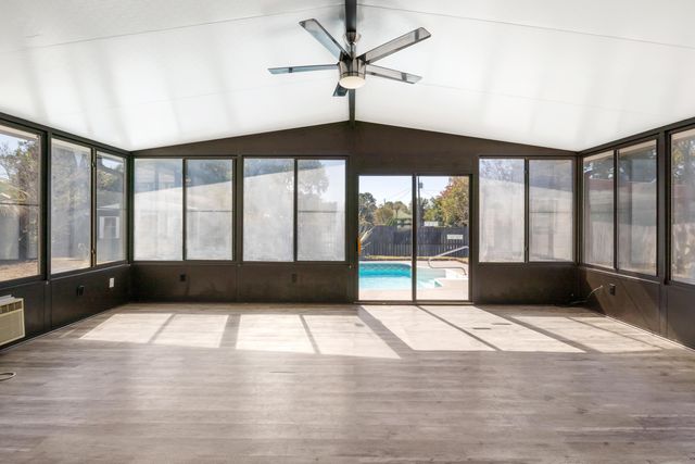 220 Michael Avenue, Mary Esther, FL 32569