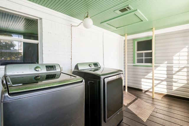 220 Michael Avenue, Mary Esther, FL 32569