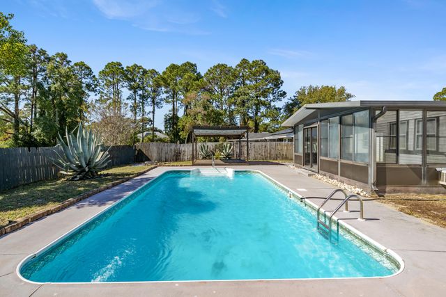 220 Michael Avenue, Mary Esther, FL 32569